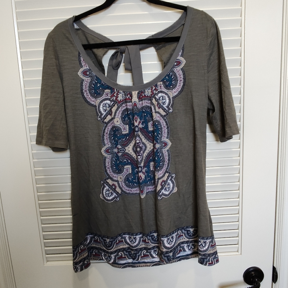 Anthropologie Brilliant Bow Knot Tee Akemi Kin